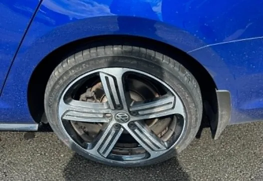 Mobile tyre fitting